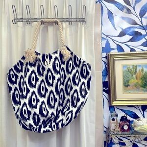Women’s Margaret Joseph Large Black & White Canvas Tote Beach Bag